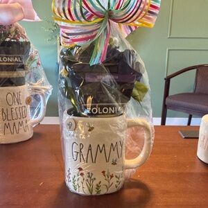 Rae Dunn Artisan Grammy Collection Mug